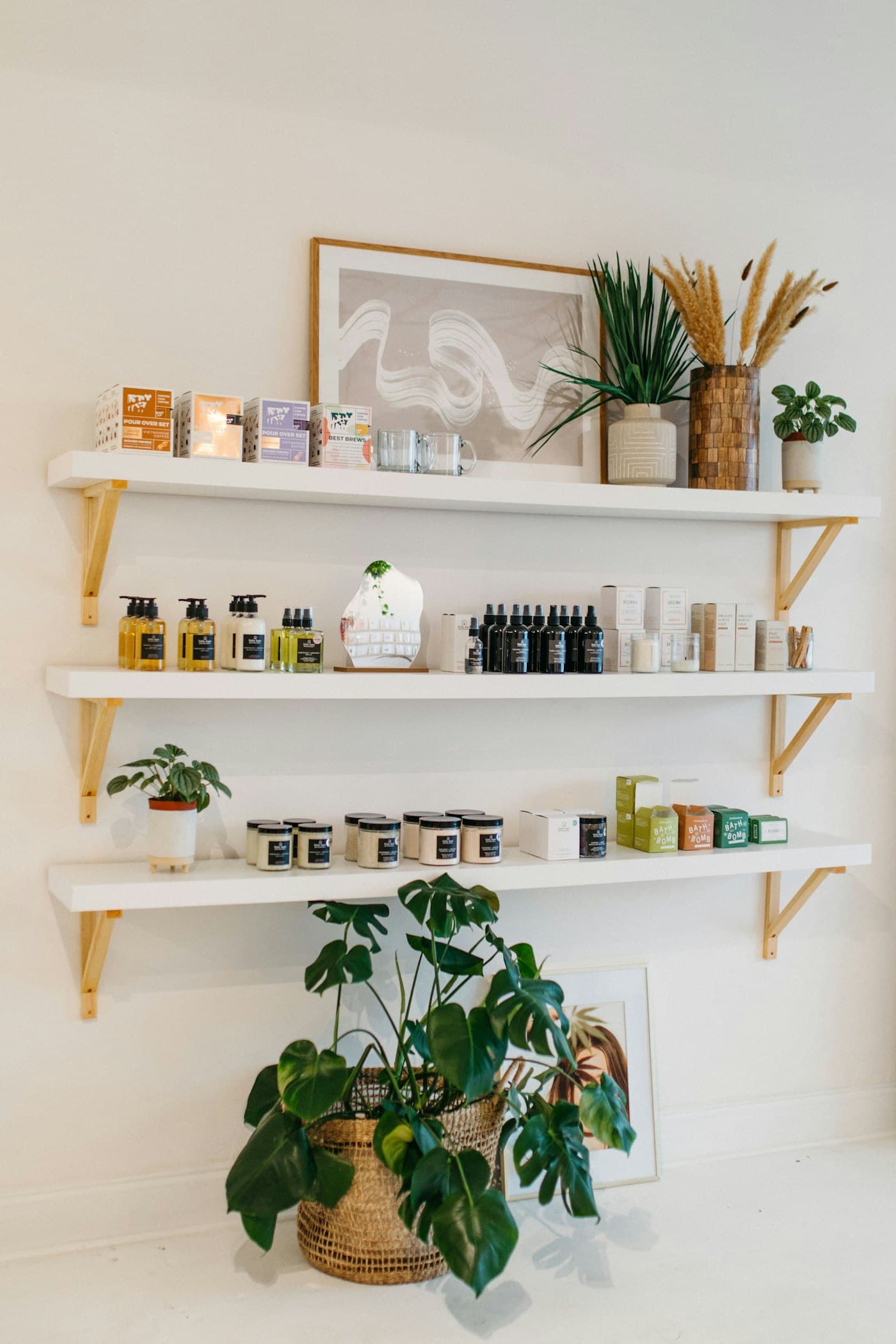 Product shelf